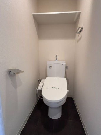 プレサンス四天王寺前夕陽ヶ丘アクティ8階1K トイレの画像