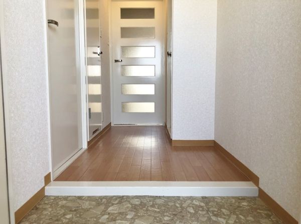 ラピート151階3LDK 玄関の画像